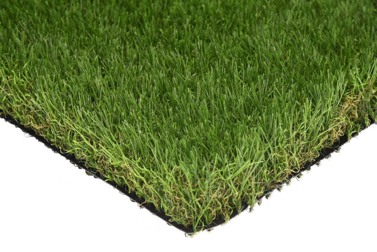 Ens 38mm Artificial Grass – Detailed Close-Up of Soft, Realistic Fibers with Multi-Tone Green & Golden Highlights