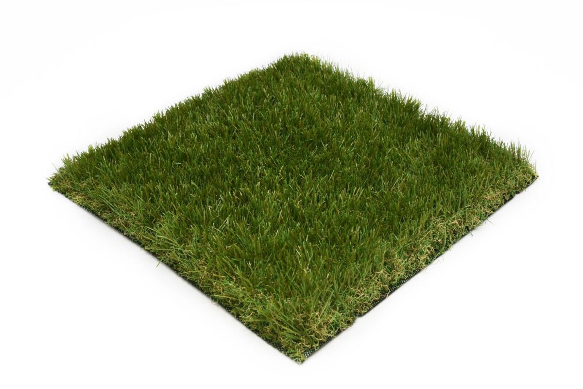 Rum 40mm Artificial Grass – Full View of Affordable, Popular Lawn with Natural Texture