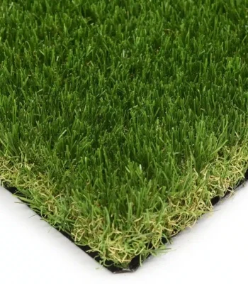 Aris 40mm Artificial Grass – Detailed Close-Up of Soft, Green & Golden Fibers