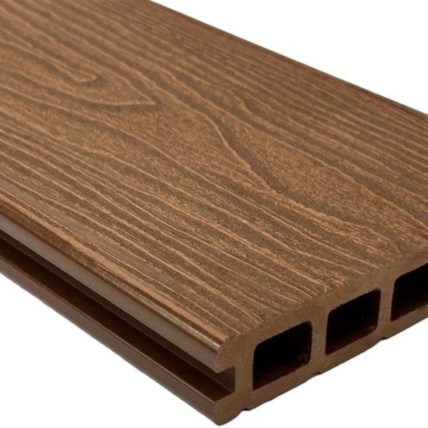 Red Brown Composite Decking Board – Embossed surface for a natural wood look.